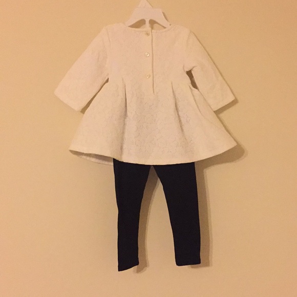 Two piece set - Picture 2 of 8